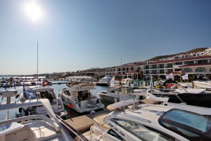 Marina Dinevi yacht club